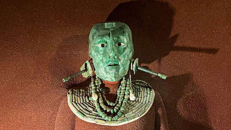 Mexico City: Anthropology Museum Guided Visit - How the tour helps you avoid the Spanish-plaque problem