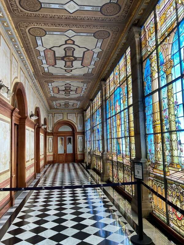 Mexico City: Art, History & gossip about Chapultepec Castle - The sacred hill and the aqueduct: power, water, and place