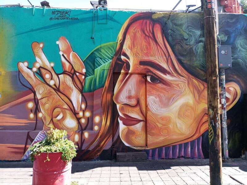 Mexico City: Art Naco, murals & street art bike tour - Workshop and Library Stops: Why These Matter for Street Art