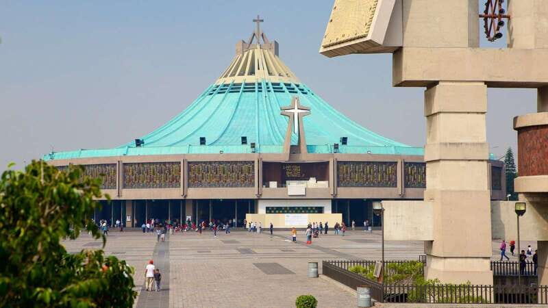 Mexico City: Basilica of Our Lady of Guadalupe Tour - Basilica of Guadalupe: why La Villa pulls people in