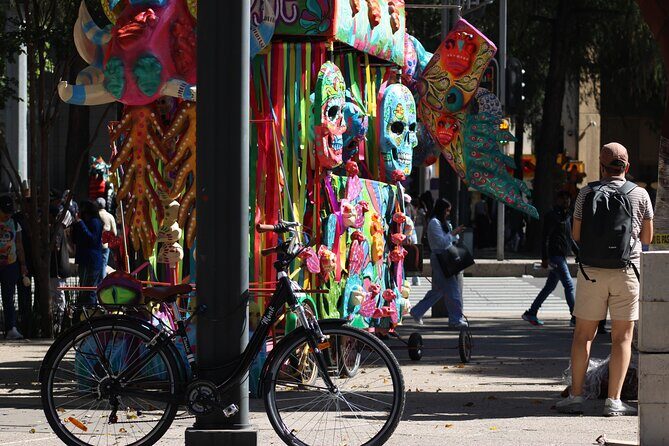 Mexico City Bike Rental - Angel of Independence Area - The local tips you’re paying for (not just the wheels)