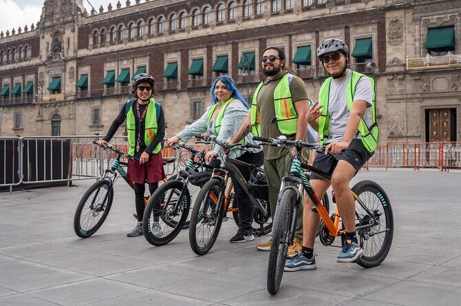 Mexico City Bike Rental - Angel of Independence Area - Safety on Mexican city streets: simple habits that matter