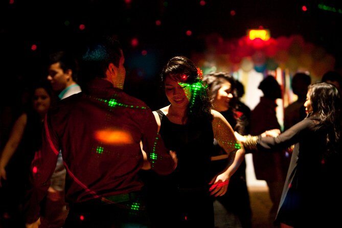 Mexico City CDMX Salsa Lovers Dance Experience - Where it starts: Cantina Salón Ríos and your 8:00 pm meeting