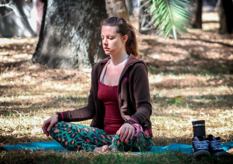 Mexico City: Chapultepec Park Yoga Class with Sound Bath - Chapultepec Park yoga with Jeanine Pötter: calm starts in Mexico City