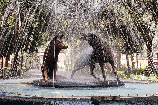 Mexico City (Coyoacan) Scavenger Hunt and Sights Self-Guided Tour - Fuente de los Coyotes: your first “find and notice” moment
