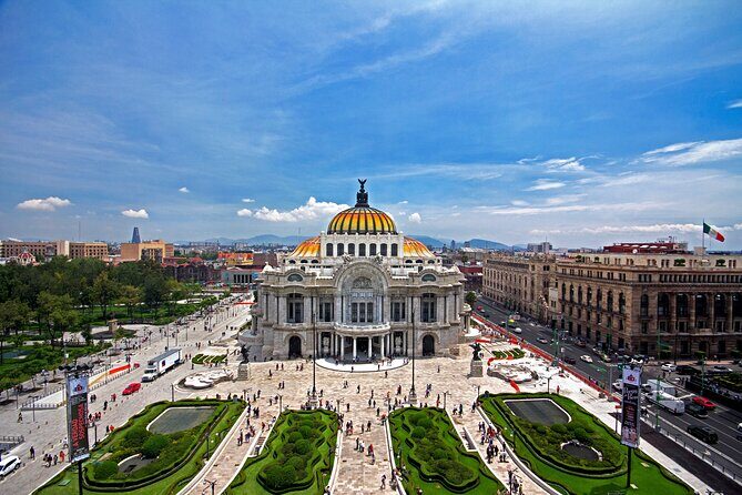 Mexico City Downtown Centro private tour+ Palacio de Bellas Artes - A Centro route that ties together centuries (and makes it make sense)