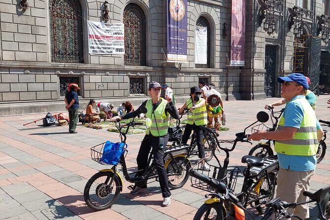 Mexico City E-Bike Tour with a taco and churros stop - Chapultepec Park rides and the view near Castillo