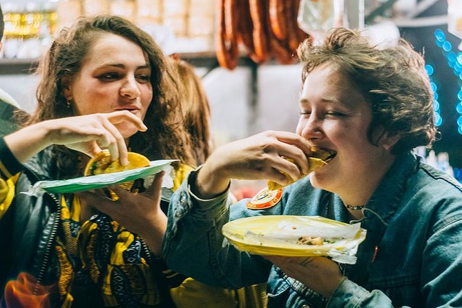 Mexico City evening street taco tour - Narvarte Poniente at 7 pm: the smart time and the right neighborhood