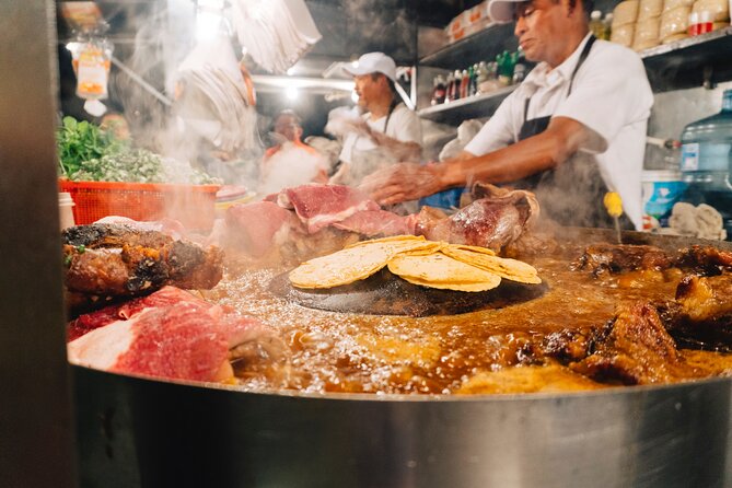 Mexico City evening street taco tour - Stop-by-stop: what you’re likely to eat and what to order