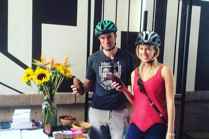 MEXICO CITY FOOD TOUR: flavors on two wheels - Stop 3 (Colonia Juarez): tamales, masa, and the sweet fruit option