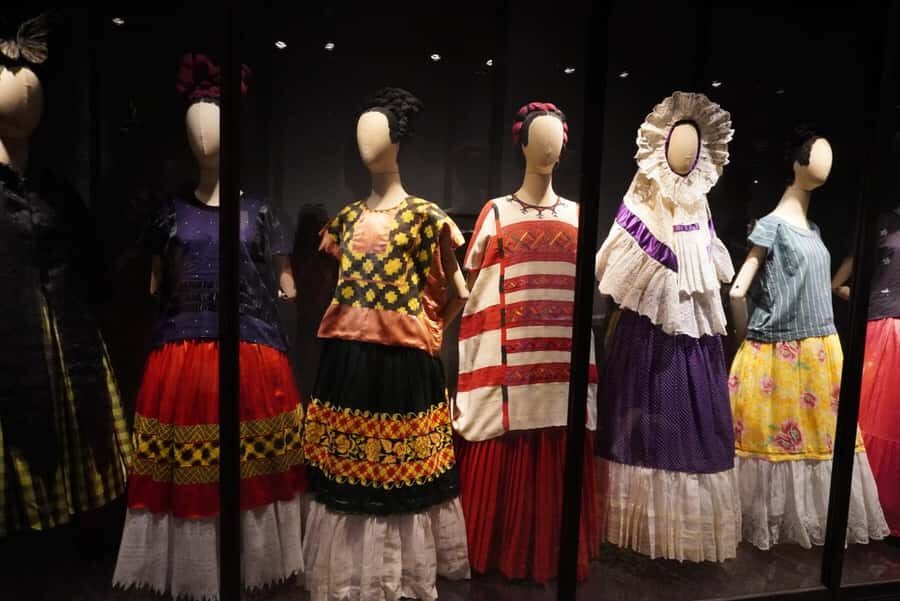 Mexico City: Frida Kahlo Museum Tour - Where the tour starts in Coyoacán (and why punctuality changes everything)