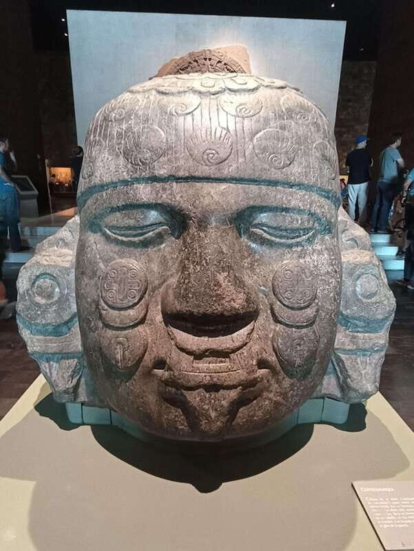 Mexico City: Historical walking tour of Tenochtitlan - Templo Mayor models and outdoor views: get the map before the temples