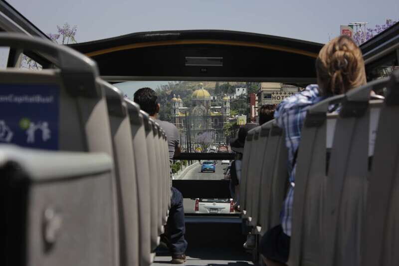Mexico City: Hop-On Hop-Off Bus City Tour - Circuit Green (Downtown to Polanco): Reforma’s monuments and classic skyline views
