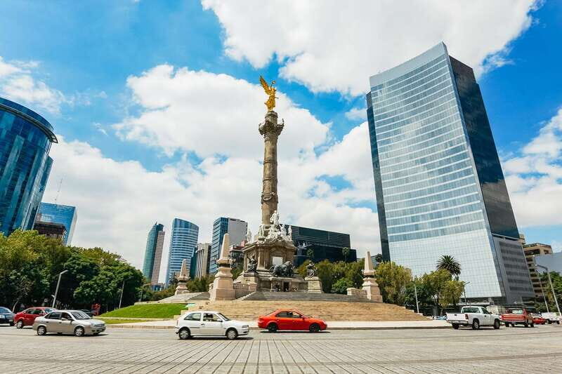 Mexico City: Hop-on Hop-off Bus Tour - Polanco Route: Fashionable streets, Antara and Museo Soumaya stops