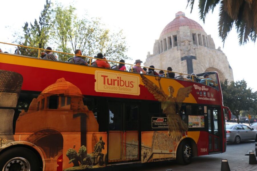 Mexico City: Hop-on Hop-off Bus Tour - Audio Guide Reality: Headsets, languages, and how to not miss the English
