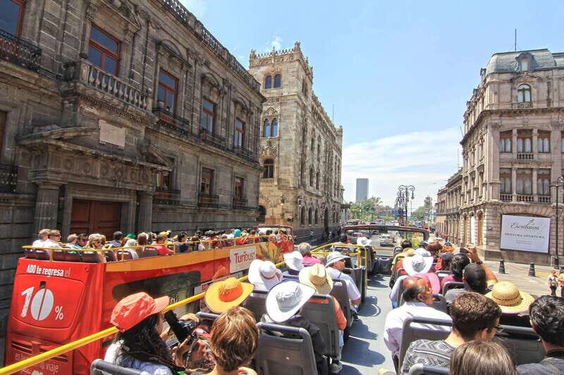 Mexico City: Hop-on Hop-off City Tour with Attractions - Entering the Turibus route loops: how the hop-on hop-off day really works