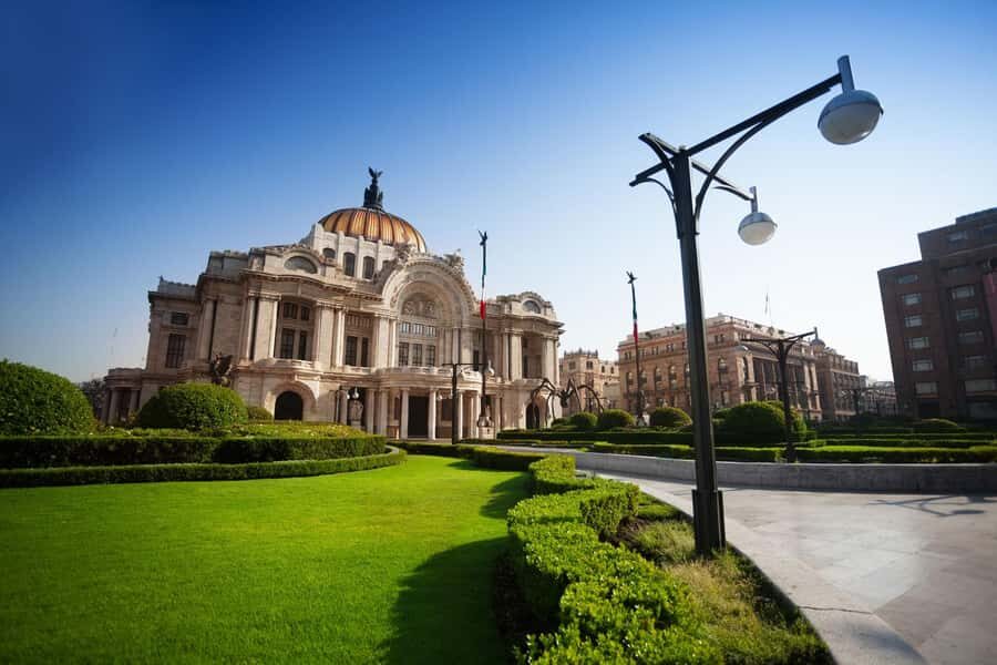 Mexico City: Night Bus Tour - Where you meet near Zócalo (and why that matters)