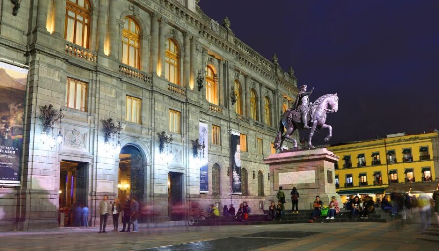 Mexico City: Night City Tour in a Double Decker Bus - FAQ