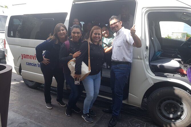 Mexico City Private Airport Transfer - Mexico City airport pickup: green-vest sign hunting 101