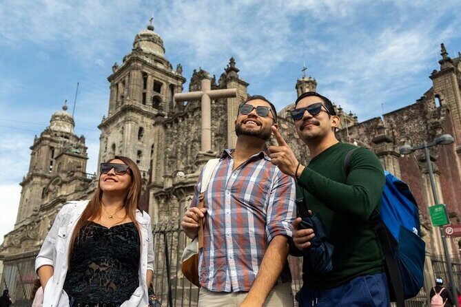 Mexico City Private & Personalized Half-Day Tour with a Local - Price and logistics: getting value from a $108.34 private walk