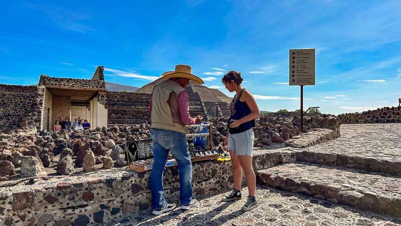 Mexico City: Private Teotihuacan Archeological Tour - Cactus liqueurs plus tequila, mezcal, pulque: a tasting you should plan for