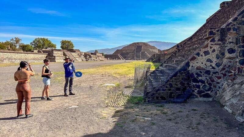 Mexico City: Private Teotihuacan Archeological Tour - Lunch time: plan for extra cost and make the break count
