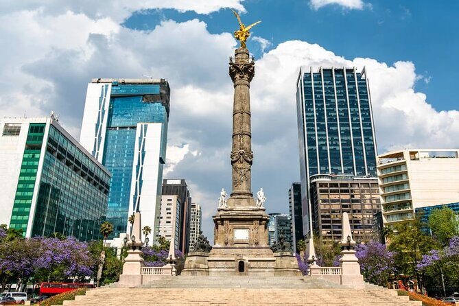 Mexico City special! - Stop 1: Historic Center (Centro Histórico) in About 3 Hours