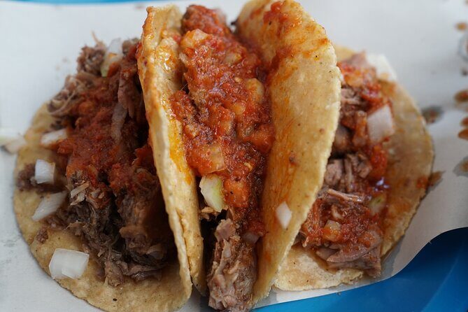 México City: Street Food to Home Cooking Food Tour - The biggest wow: eating tamales in Daniela’s home