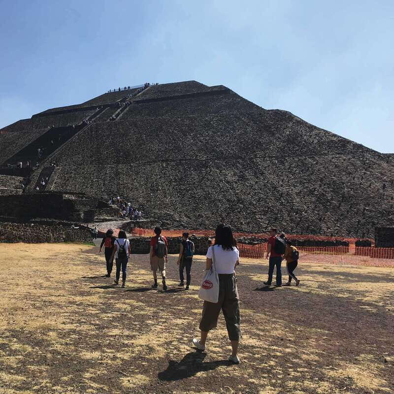 Mexico City: Teotihuacan First Entry Tour with Expert Guide - Quetzalcoatl’s Temple and the Moon Pyramid: details you’ll actually notice