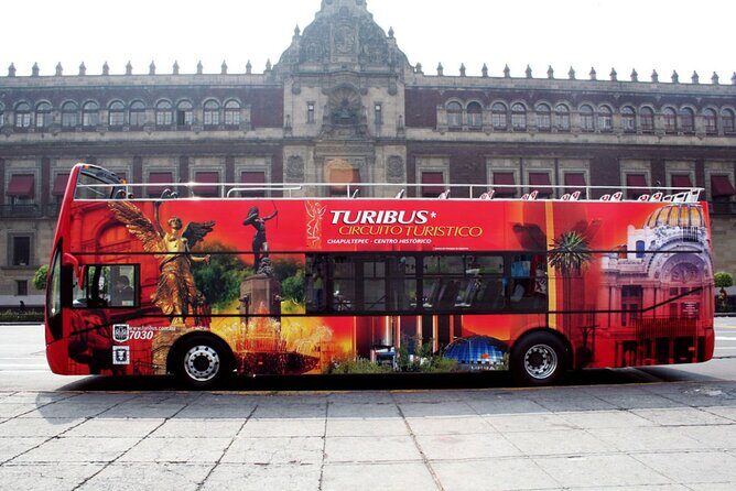 Mexico City Tourist Bus Tour - Getting on at Fiesta Americana Reforma without wasting time