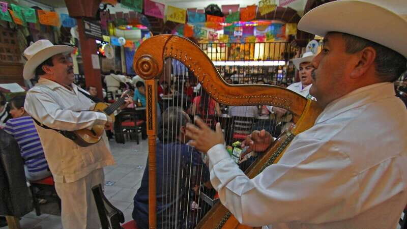 Mexico City: Traditional Mexican Bars of the Historic Center - Cantina Reforma Since 1925: Old-School Cantina Style With Live Music