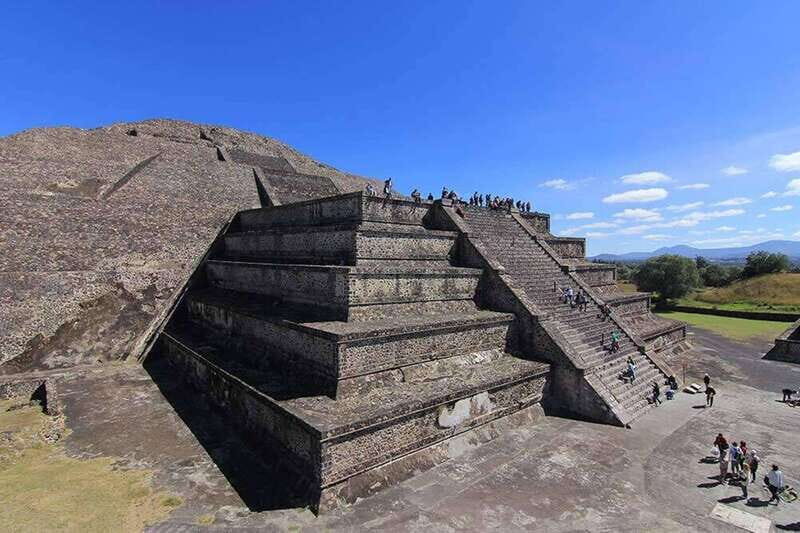Mexico City: Trip to Teotihuacan Pyramids & Guadalupe Shrine - Arts and crafts at Teotihuacan: obsidian souvenirs with a guided stop