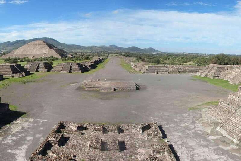 Mexico City: Trip to Teotihuacan Pyramids & Guadalupe Shrine - Riding back to Mexico City and heading to Guadalupe