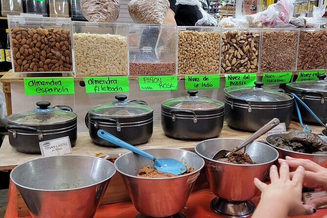 Mexico City Vegan & Veggie Market Explorer plus Cooking Lesson - Catedral Metropolitana: A Quick Inside Look That Sets the Scene