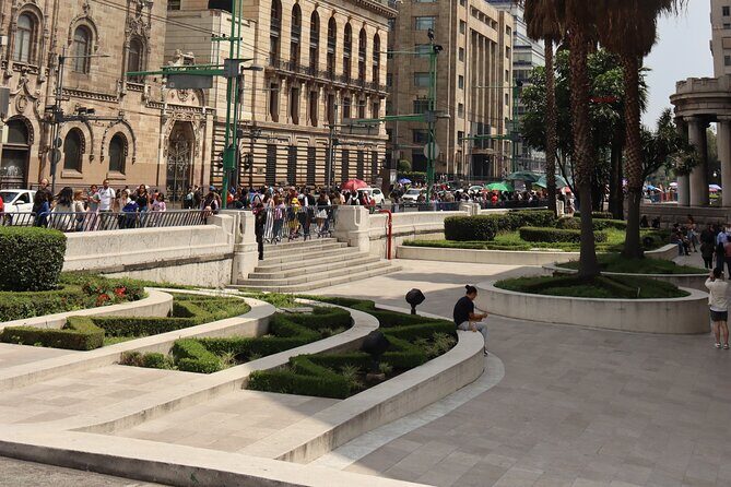 Mexico City Walking Tour - What I’d pack for this walk (and what Orlando’s approach helps with)