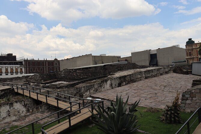 Mexico City Walking Tour - Zócalo and Templo Mayor: Mexica roots right in the city center