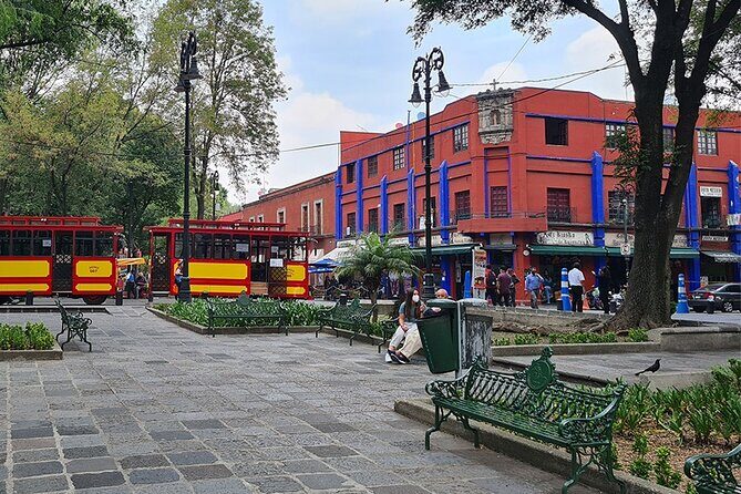 Mexico City: Xochimilco, Coyoacán and University City Tour - Stop 1 in Centro Coyoacán: coffee, the church, and a Frida choice