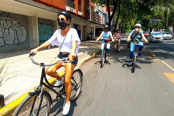 Mexico Off the Beaten Track: Street Food & Bikes — All Inclusive - Paseo de la Reforma: big city energy plus a real conversation