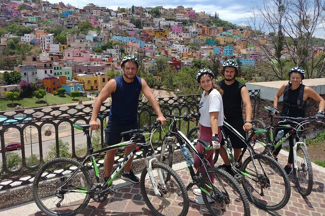 Mountain and city cycling. - Guanajuato streets before the mountains: what that first ride really gives you