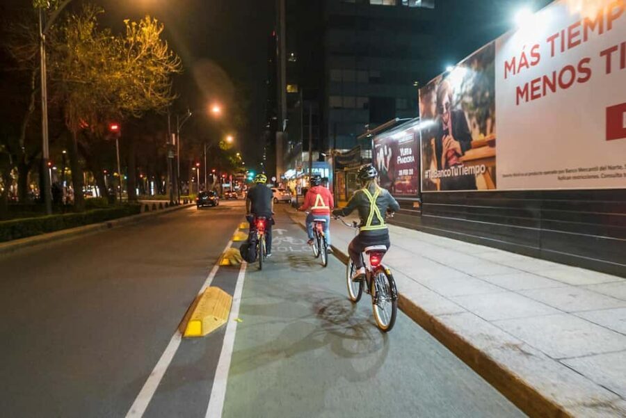 Night Street Food Bike Tour Mexico City - Crossing Zona Rosa for Night Street Food: Fried Quesadillas and Oaxaca Cheese