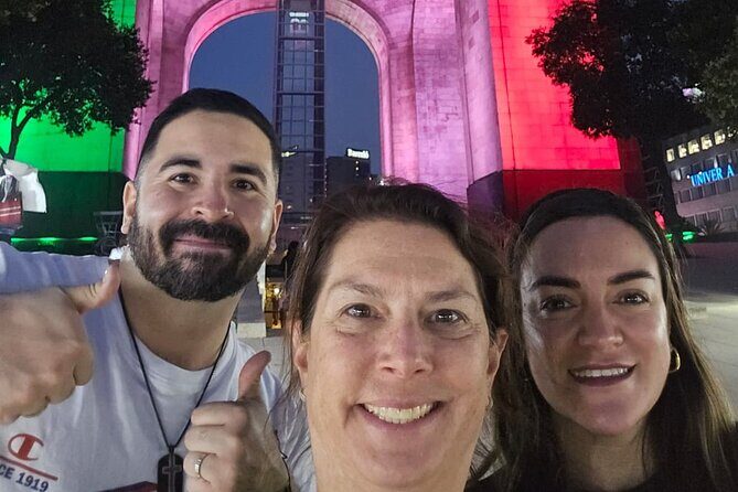 Night tour + tacos in Mexico City fully illuminated! - San Miguel Chapultepec taquería: the included dinner that anchors the night