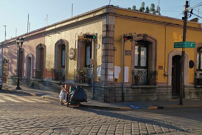 Oaxaca: Beyond the surface - Stop 1: Cathedral of Our Lady of the Assumption