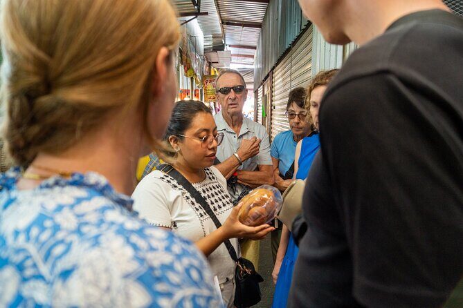 Oaxaca Central de Abastos Market Food Tour - Craft corners and shopping stops: why this part matters