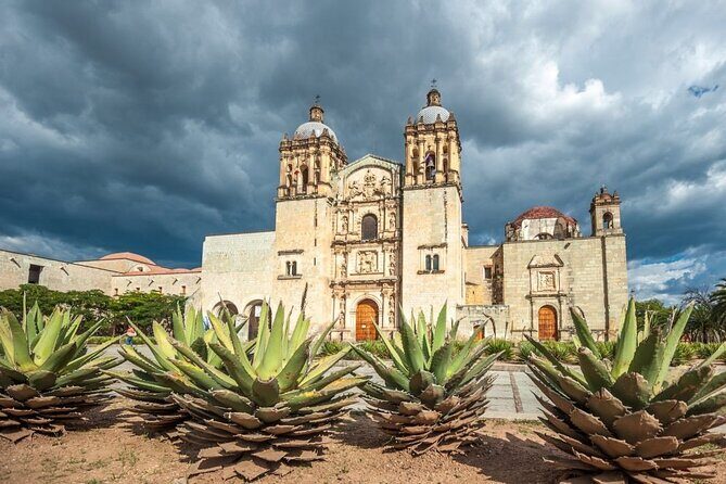 Oaxaca City tour - Santo Domingo museum & the colorful market - Santo Domingo de Guzmán: Baroque Church Details You Can Actually See