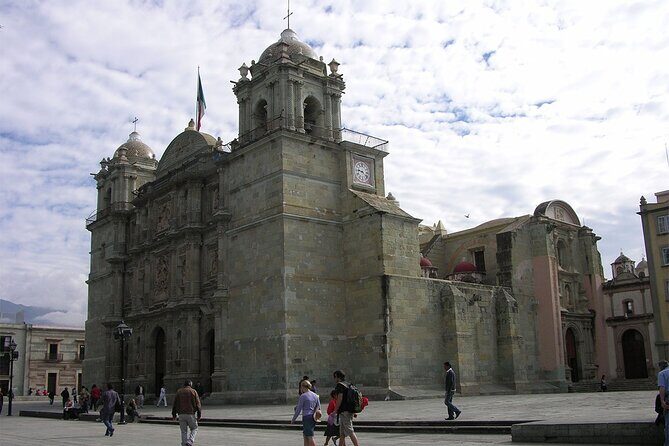 Oaxaca City tour - Santo Domingo museum & the colorful market - Practical Tips So You Enjoy the Walk More