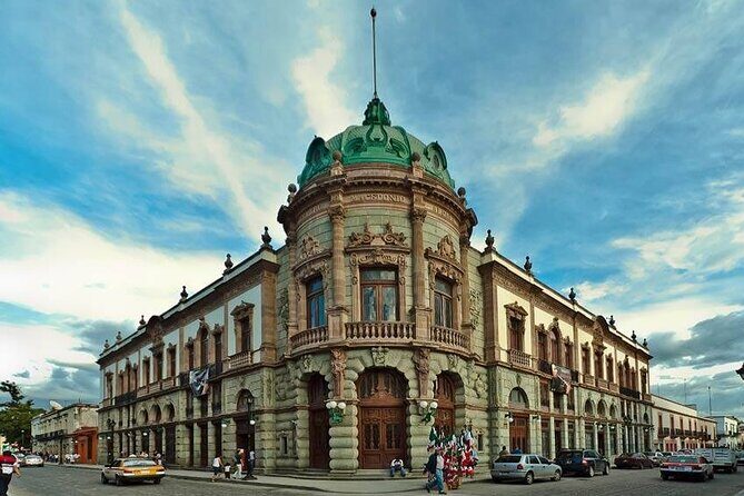 Oaxaca City tour - Santo Domingo museum & the colorful market - Teatro Macedonio de Alcala: A 1909 Cultural Landmark in the Centro