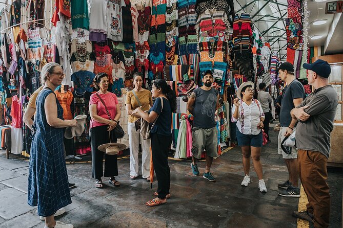 Oaxaca City Walking Tour - Markets, Textile museum & Lunch - Zócalo and the cathedral area: a fast way to understand the city