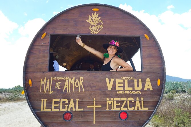 Oaxaca Mezcal & Pulque Tour by Barrel Bus - Stop 3: The pulquería stop in Santiago Matatlán