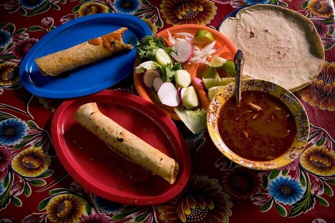 Oaxaca Street Food Essentials - Walking in heat: what to bring (and why there are no quick fixes)