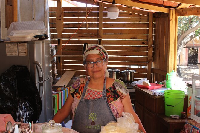 Oaxacan Cheese and Quesillo Workshop - Where the Workshop Starts: Caja de Agua del Carmen Alto at 9:30 am